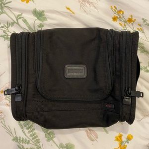 Tumi Alpha 3 Hanging Travel Kit - **Cleveland Browns**